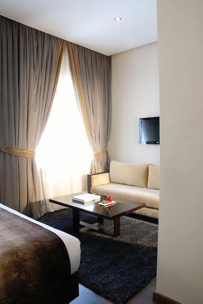 Imperial Hotel 4*